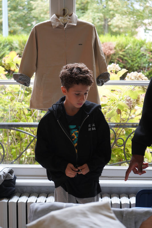 Amor Hoodie Zip Up